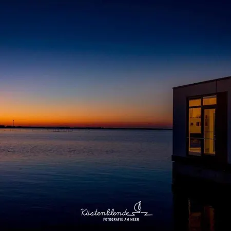 Floatinghouse Boddenperle Prázdninový dům Ribnitz-Damgarten